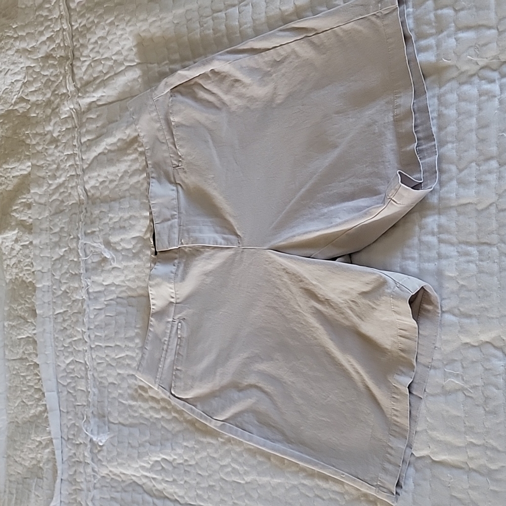 Women's Dockers Collection Flat Front Casual Stretch Shorts, Khaki, Size 16P